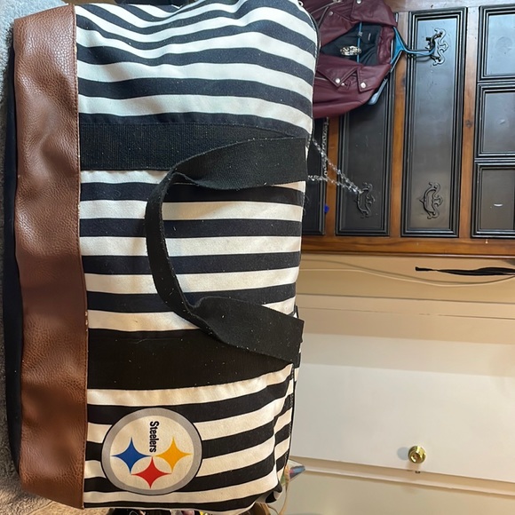 Steeler duffle bag 💼 - Picture 1 of 7